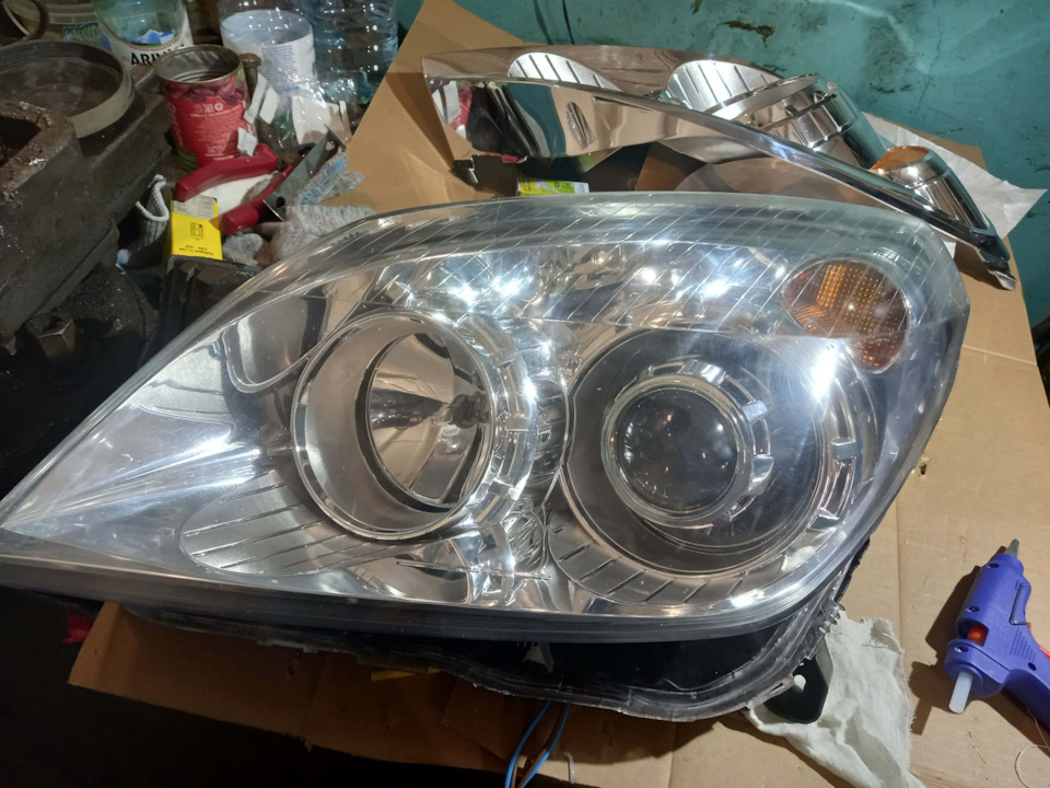 Bi-LED линзы в фары Opel Astra h — Opel Astra H, 1,3 л, 2008 года ...