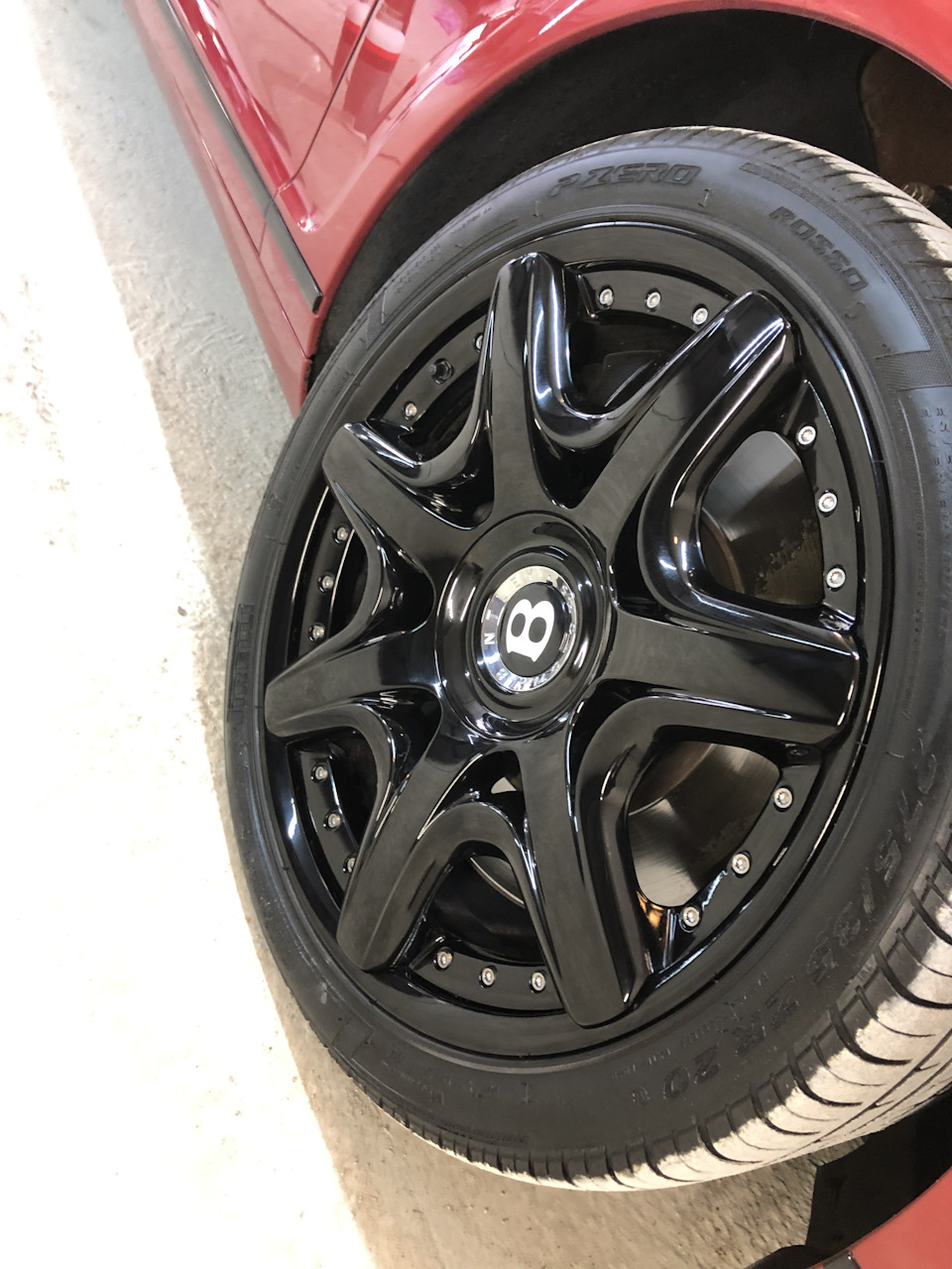 Покраска кованных колёс Bentley Continental GT — UnderArmourTuning на ...