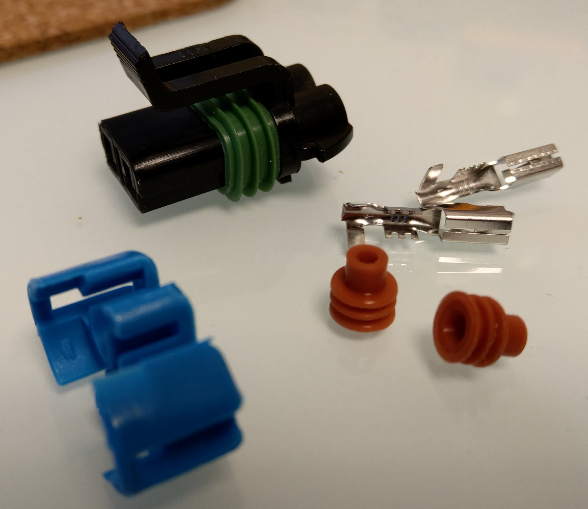 Разъём водонепроницаемый автомобильный 2 пин папа мама. Как собрать разъем. Как собрать разъем. Как собрать разъем. Собираем разъем.