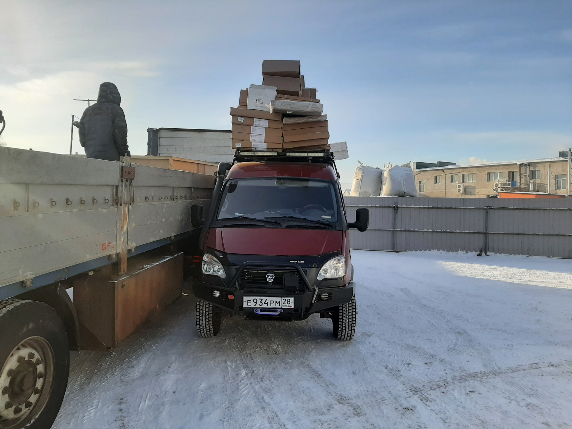 200. Эксплуатация багажника — супер погрузка. — ГАЗ Соболь 4х4, 2,7 л ...