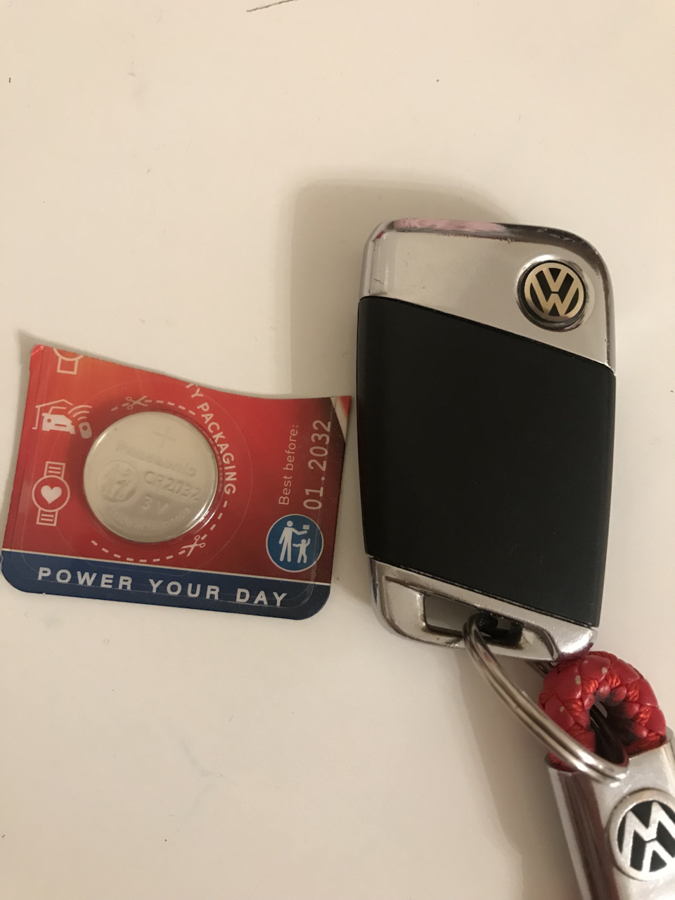 Замена батарейки в ключе — Volkswagen Passat Variant (B8), 1,6 л, 2016 ...