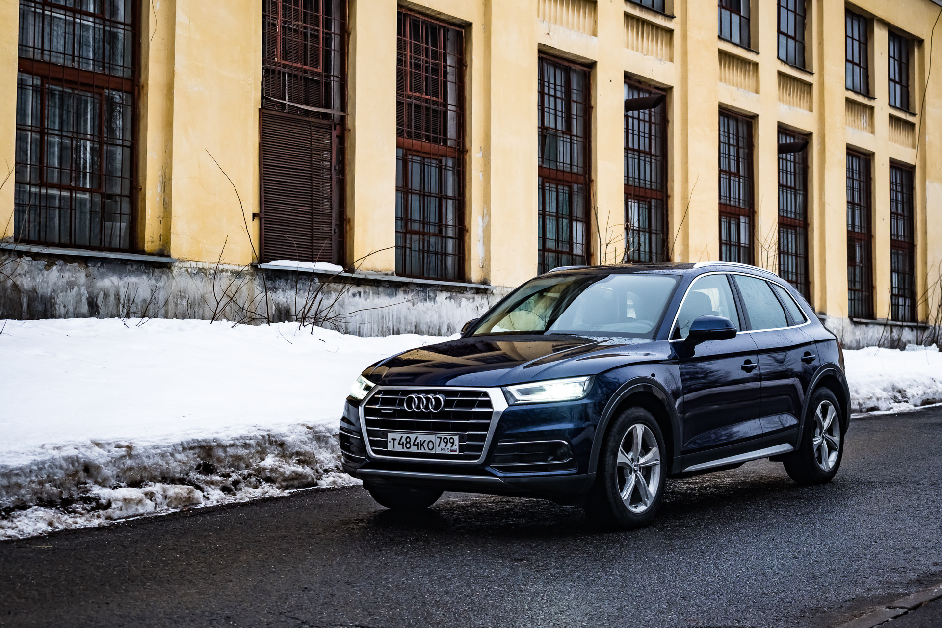 Стоит ли покупать новый Audi Q5 с приводом Quattro Ultra, и причем тут Эль  Чапо? — «Тест-драйвы» на DRIVE2