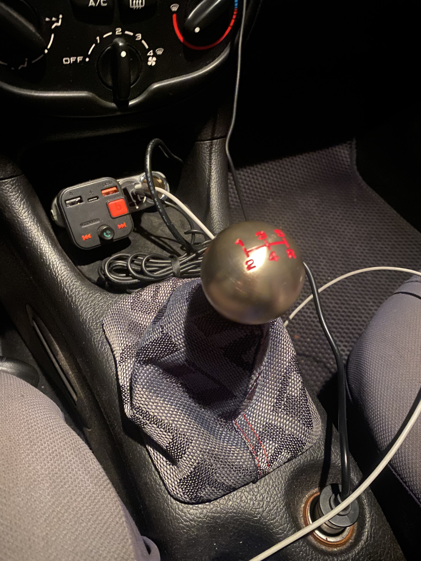 Ручка и оплетка кпп — Peugeot 206 Sedan, 1,4 л, 2008 года | своими ...