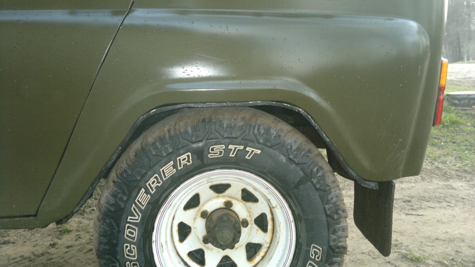 Какая резина на уаз 469. Шины на уаз 469. Я 409 резина уаз. Зимняя резина на уаз 469. Шины на уаз 469.