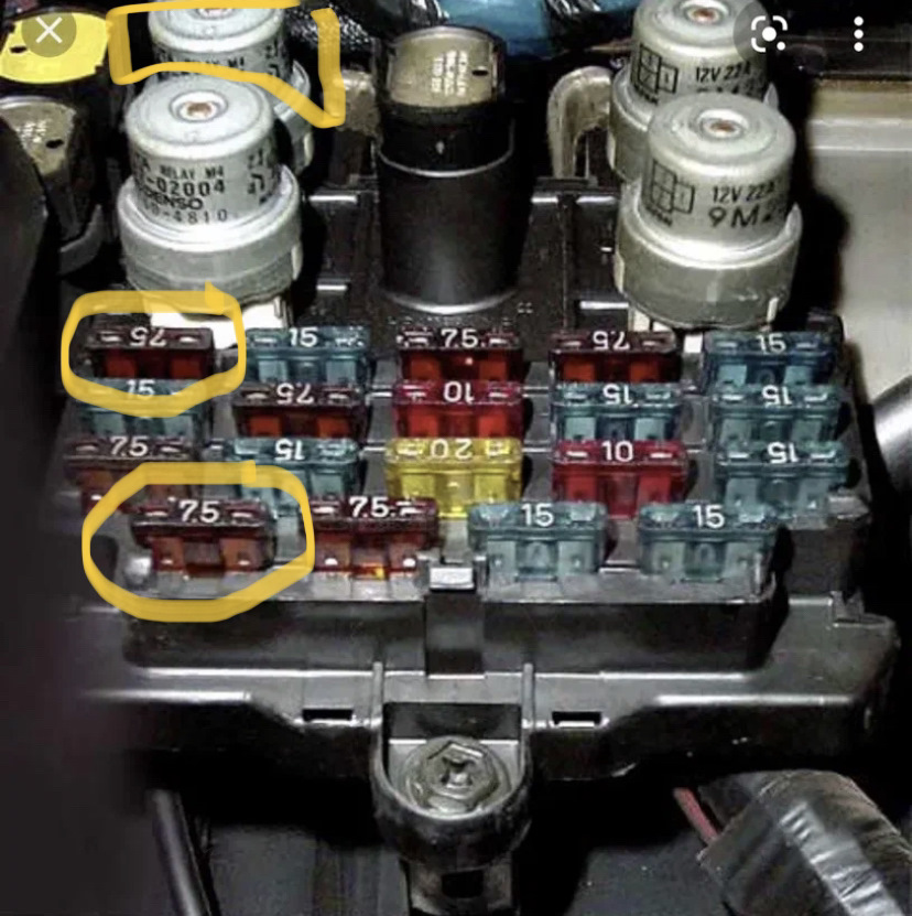 Горят все лампочки на панели приборов — Toyota Town Ace (2G), 2 л, 1991 ...