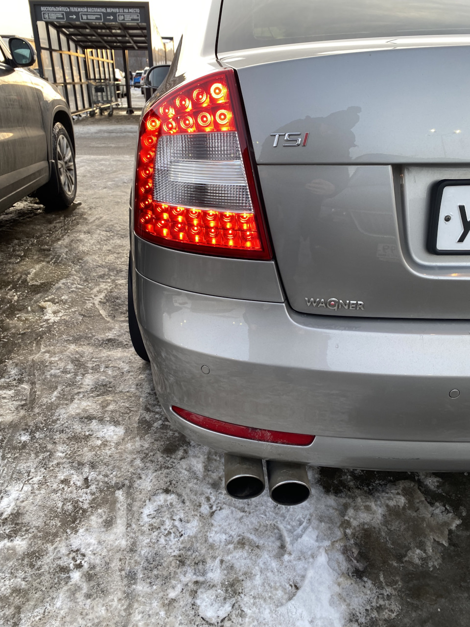 Установка задних диодных фонарей — Skoda Octavia A5 Mk2, 1,8 л, 2012 ...