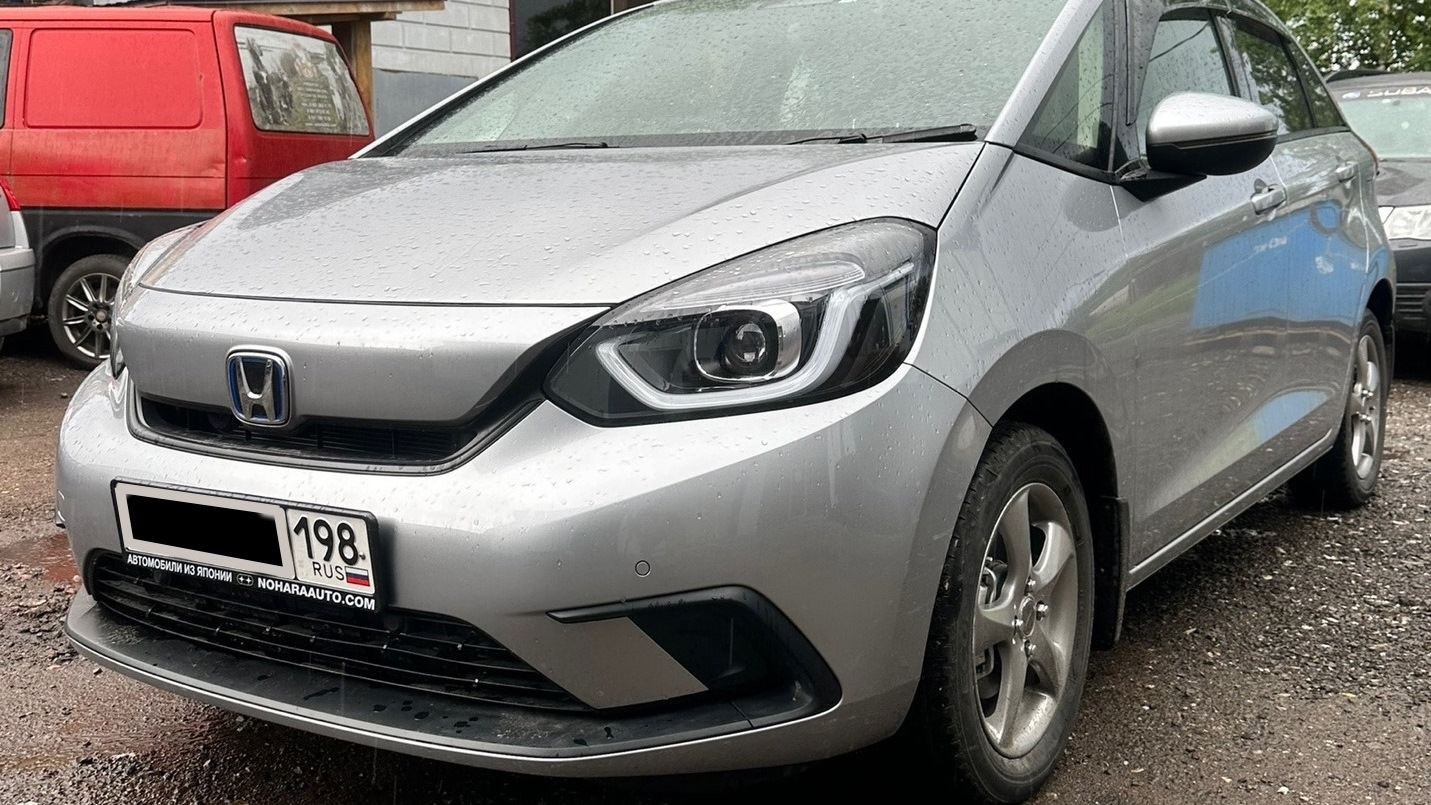 Honda Fit (4G) 1.5 гибридный 2020 | E:HEV GR3 на DRIVE2