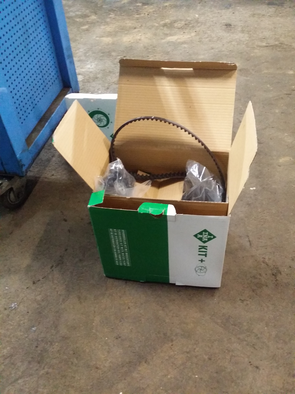 Пора менять ГРМ с помпой и сайлентблоки передних рычагов — Citroen C4 ...