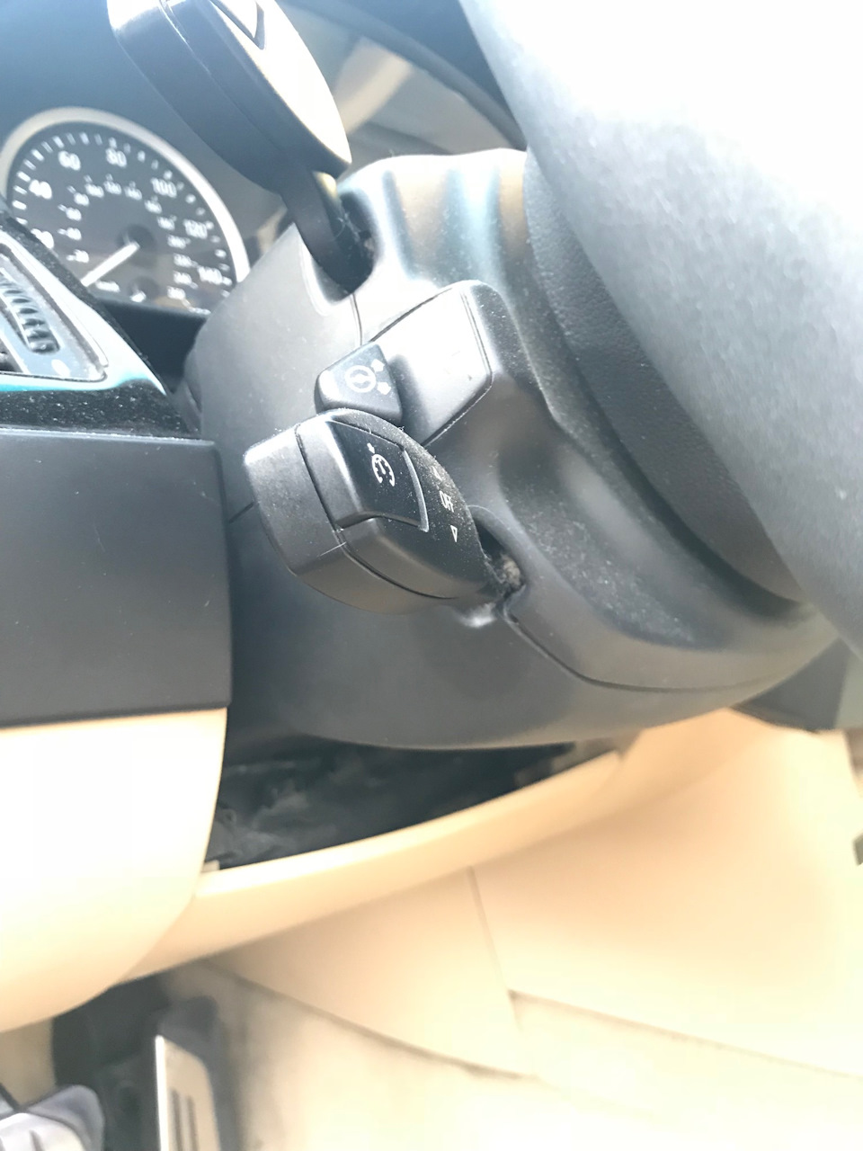 Помогите советом- как разобрать обшивку рулевой колонки — BMW 5 series ...