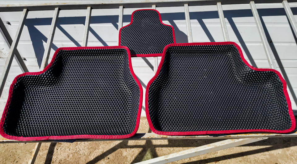 ЕVA Ковры с бортами от CellMat — Lada Гранта Лифтбек (2G), 1,6 л, 2021 ...