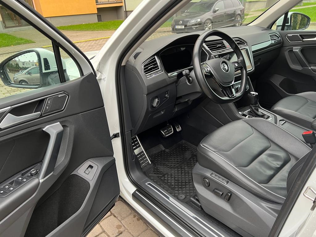 Новые эмблемы VW — Volkswagen Tiguan (2G), 2 л, 2016 года | тюнинг | DRIVE2