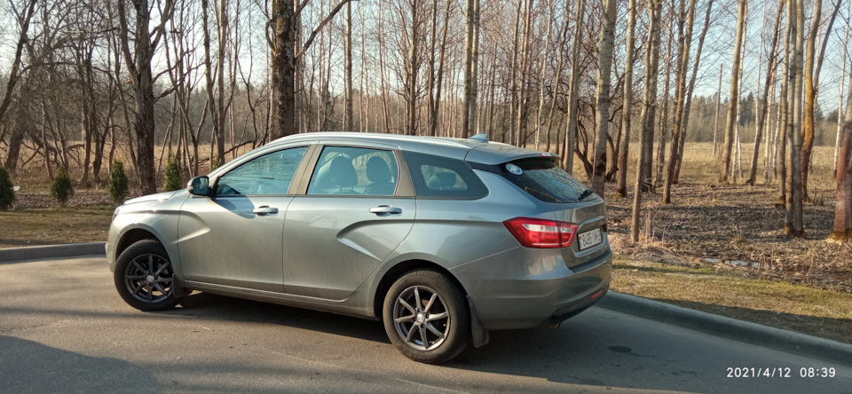 Ещё грязнули — Lada Vesta SW (1G)