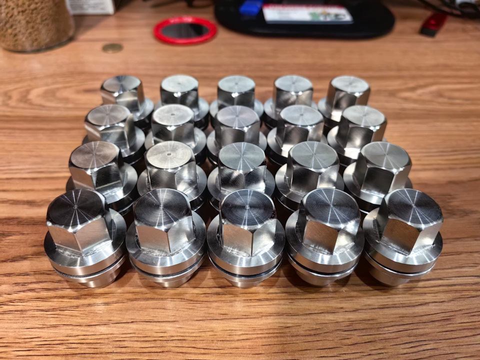 Гайки колесные из нержавейки (Часть 1) — Land Rover Range Rover (3G), 4 ...