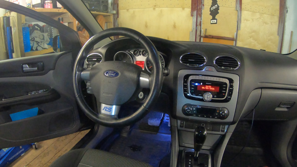 Снимаем потолок, стойки и разбираем багажник Ford Focus 2 — Ford Focus ...