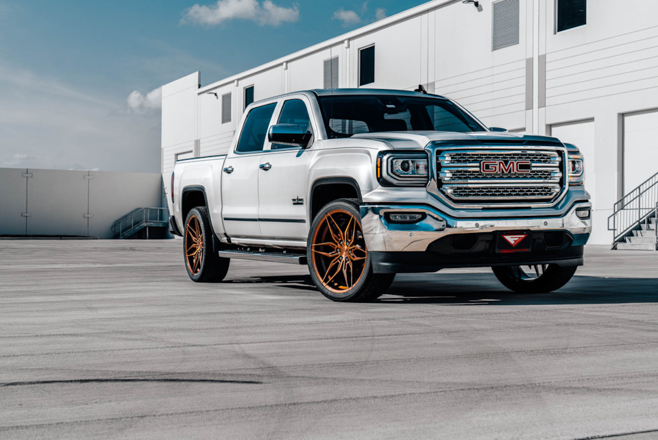 GMC Sierra на колесных дисках Ferrada FT5 — Megawheel.ru на DRIVE2