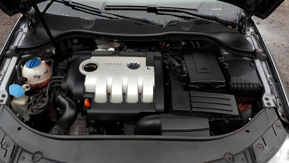 Замена заднего дворника — Volkswagen Passat Variant (B6), 2 л, 2006 ...