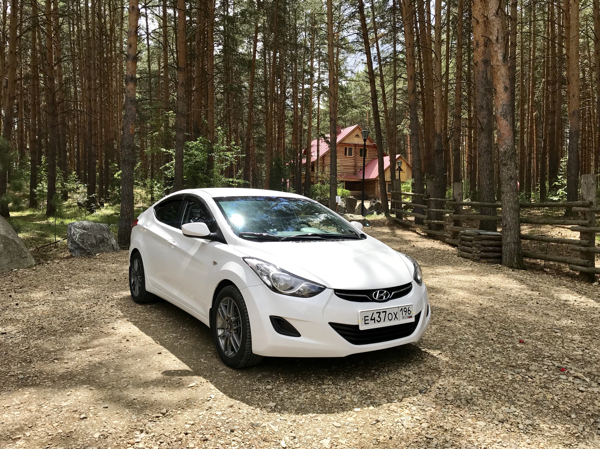 Hyundai elantra drive2