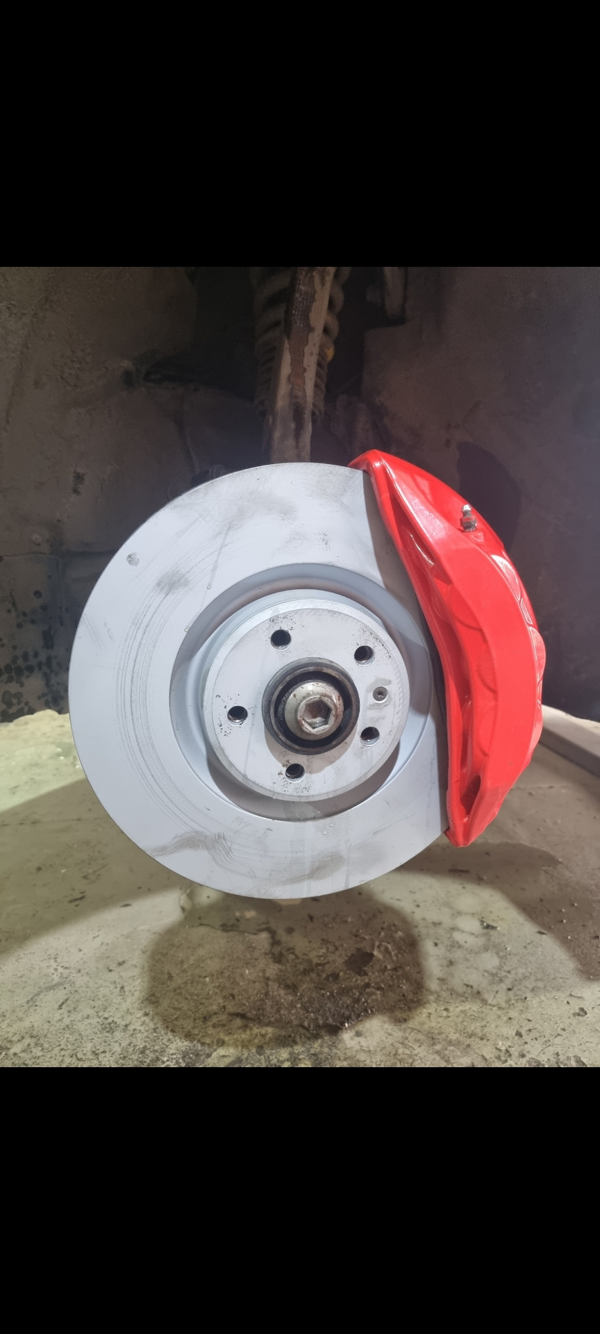 Замена тормозов (установка 6 поршневых суппортов) — Audi A6 (C7), 2 л ...