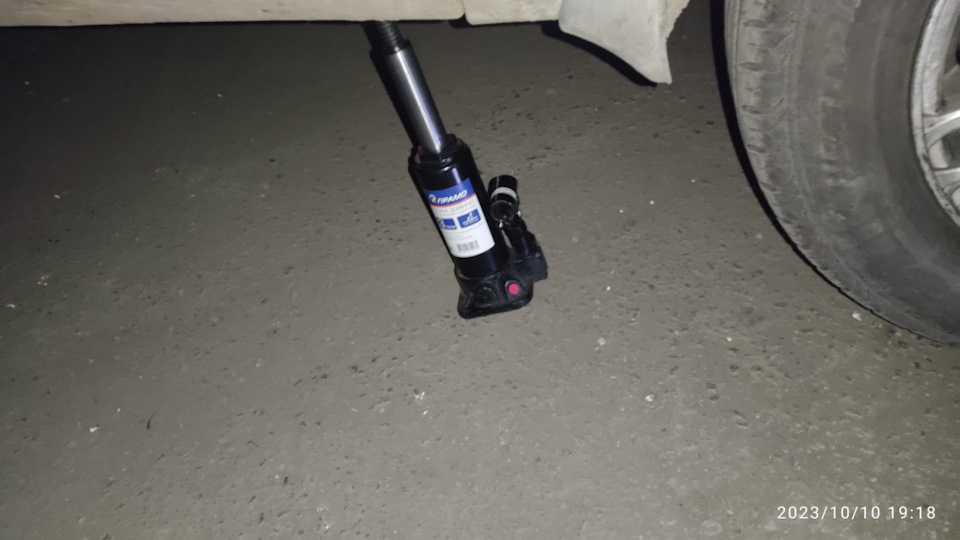 Замена передних колодок. — Toyota Caldina (241), 1,8 л, 2002 года ...