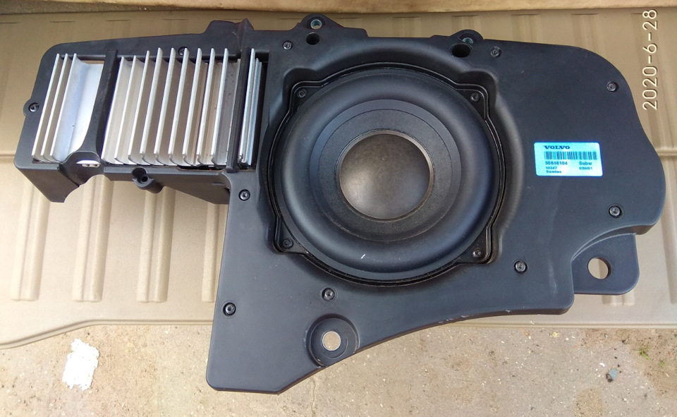 Установка штатного сабвуфера. Вольво XC90 — Volvo XC90 (1G), 2,5 л ...