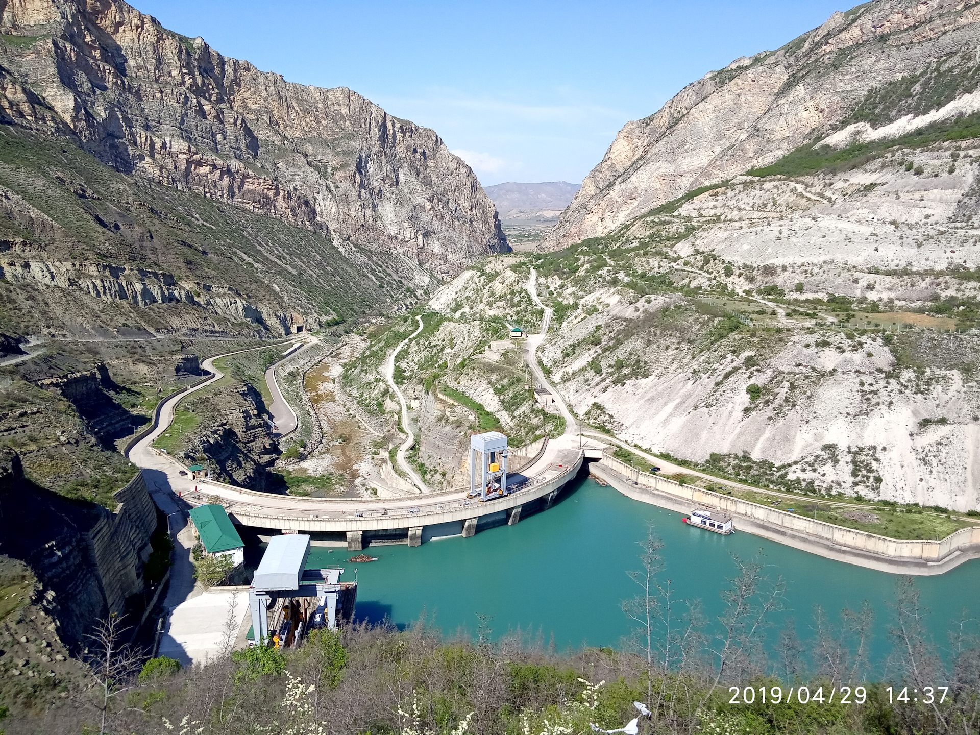 Чиркейское водохранилище каньон