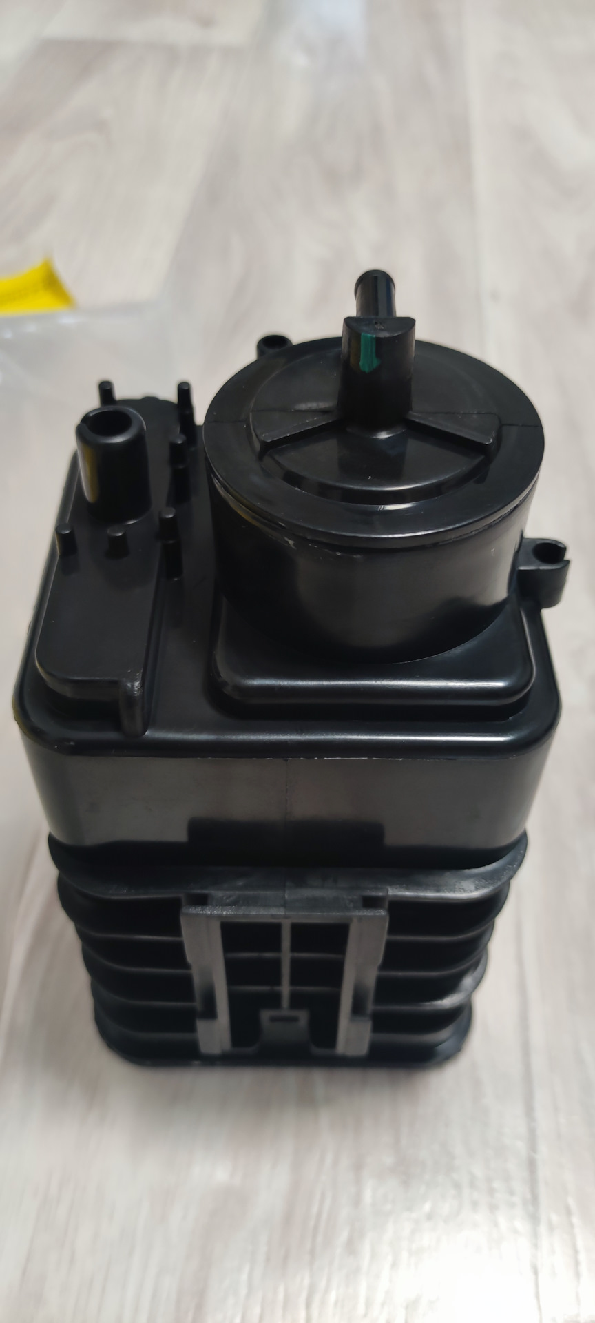 Замена абсорбера вентиляции бензобака. — Toyota Land Cruiser Prado 120 ...