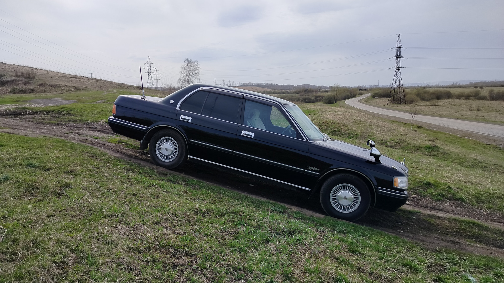 Toyota Crown (S130) 2.0 бензиновый 1995 | 