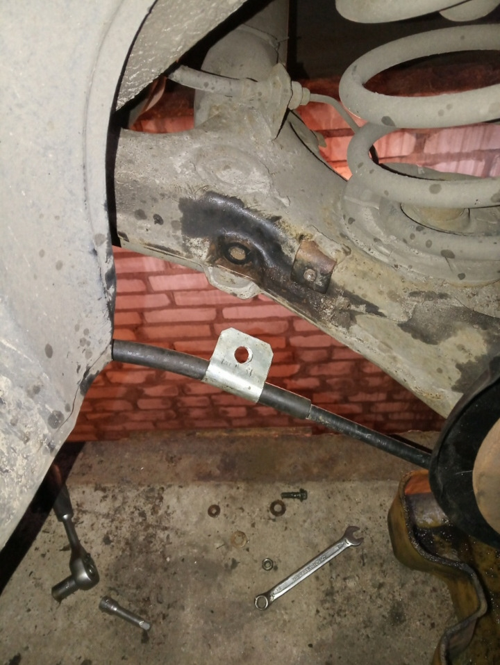 Возникла проблема! Не отпускает колодки ручник — ЗАЗ Sens, 1,3 л., 2007 ...