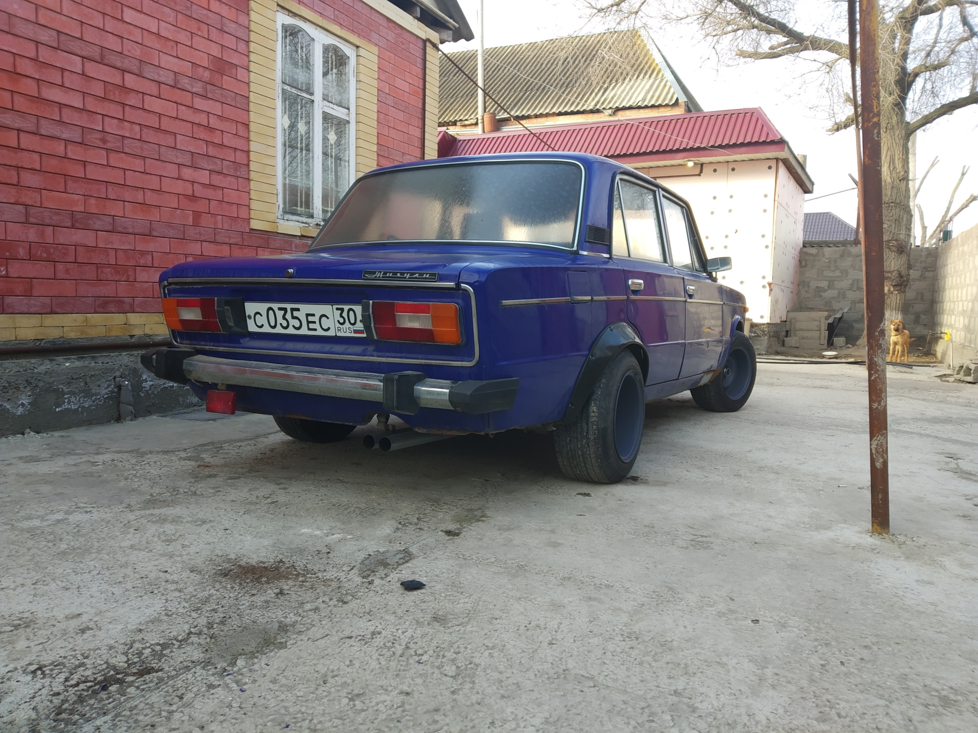 lada 21011