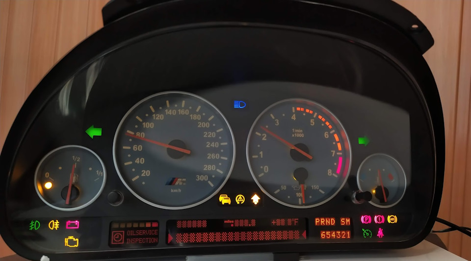 Приборка BMW e39