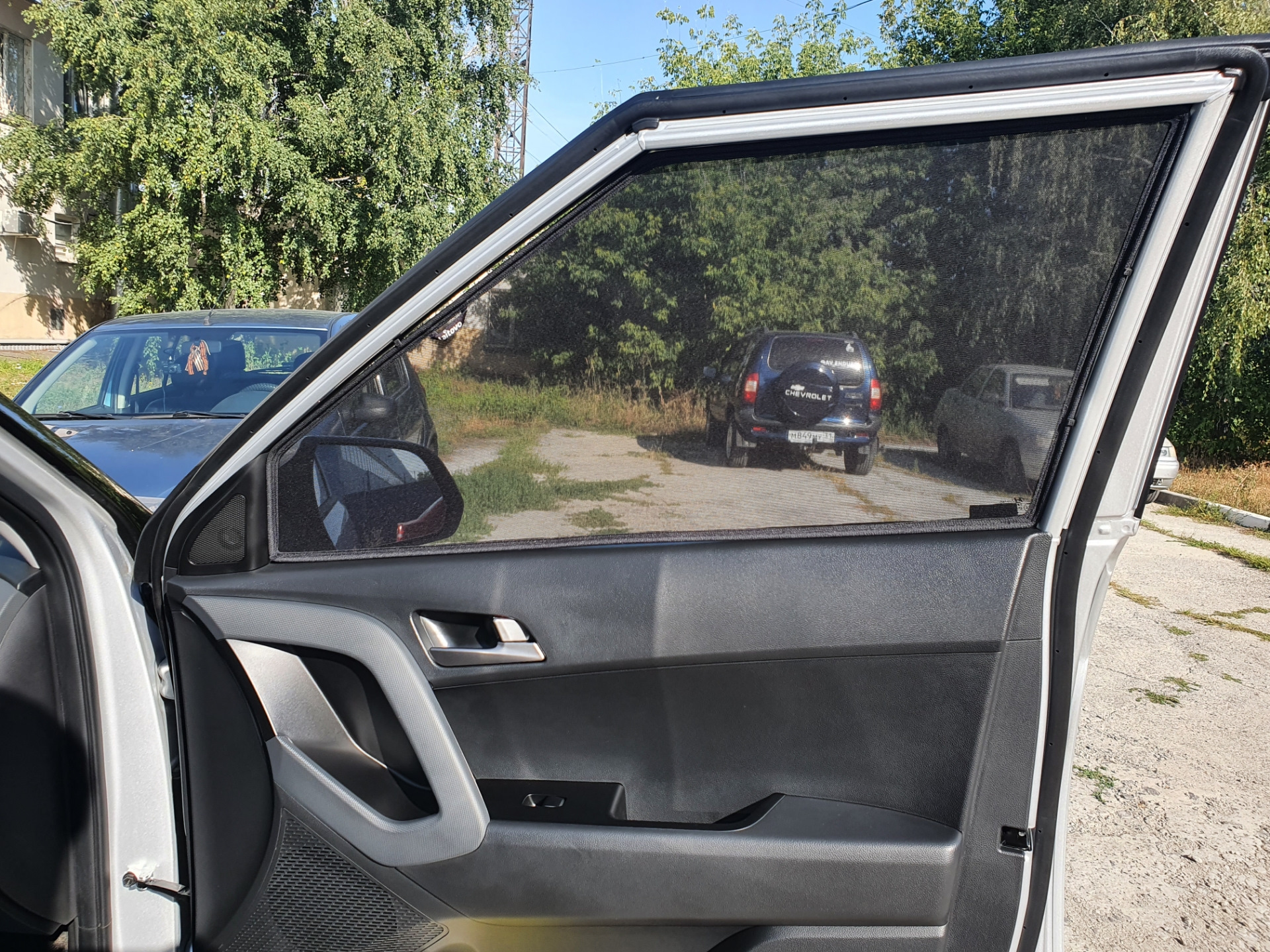 Шторки лайтово — Hyundai Creta (1G), 2 л, 2021 года | тюнинг | DRIVE2