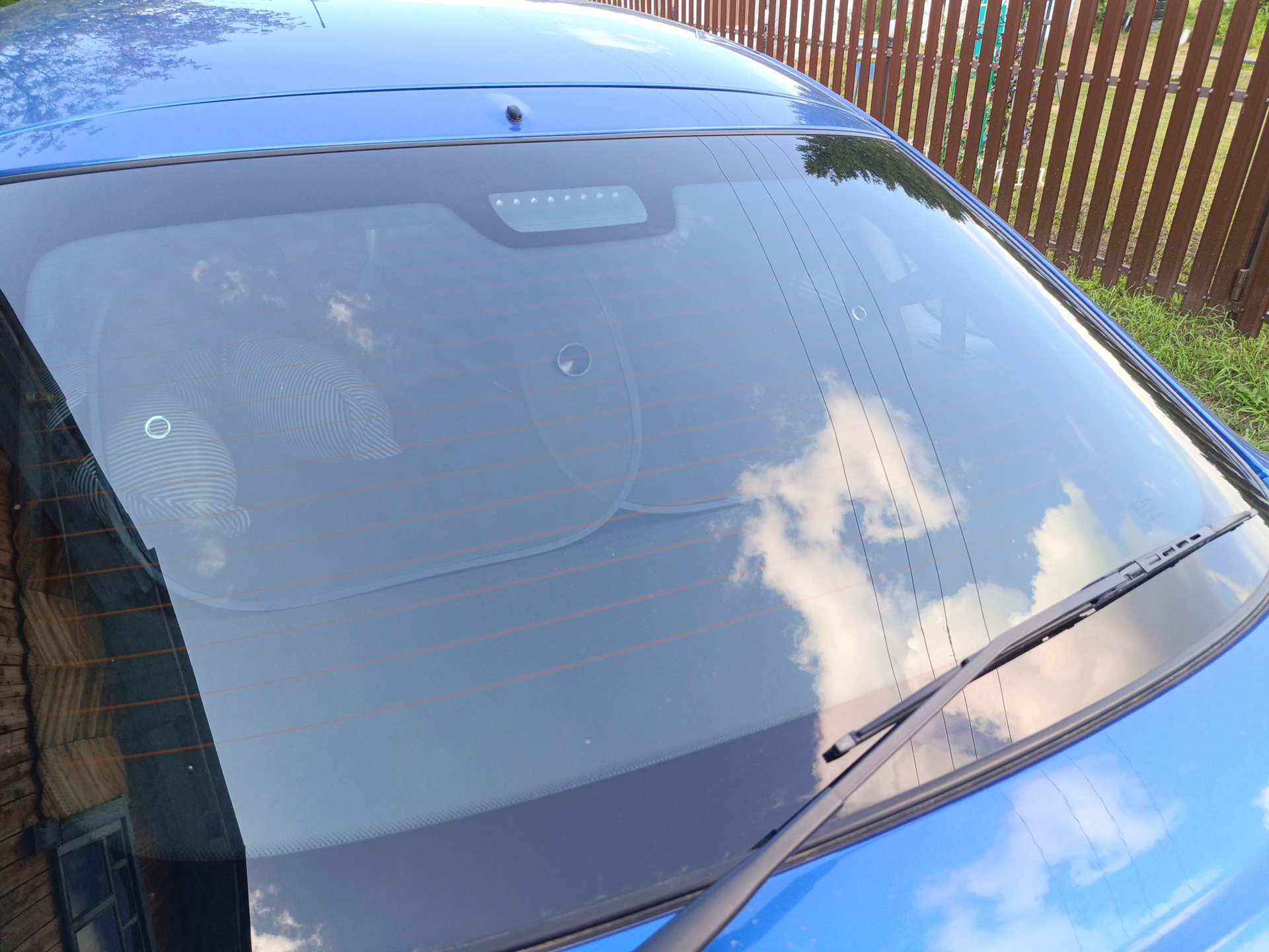 Сетка от солнца и любопытных глаз. — LADA Гранта лифтбек, 1,6 л., 2017 ...