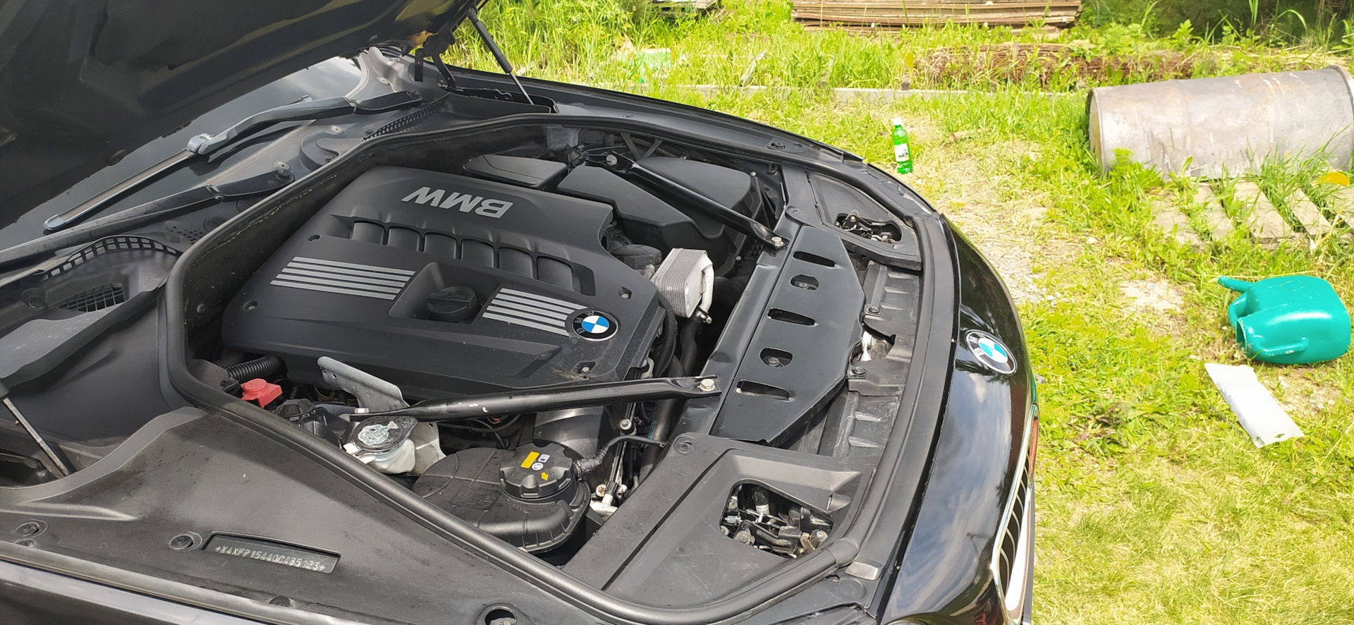 Антифриз bmw 83 51 2 355 290. Синий антифриз бмв g12. Антифриз бмв ф10. Антифриз bmw 5 f10. Bmw 83 19 2 211 191.