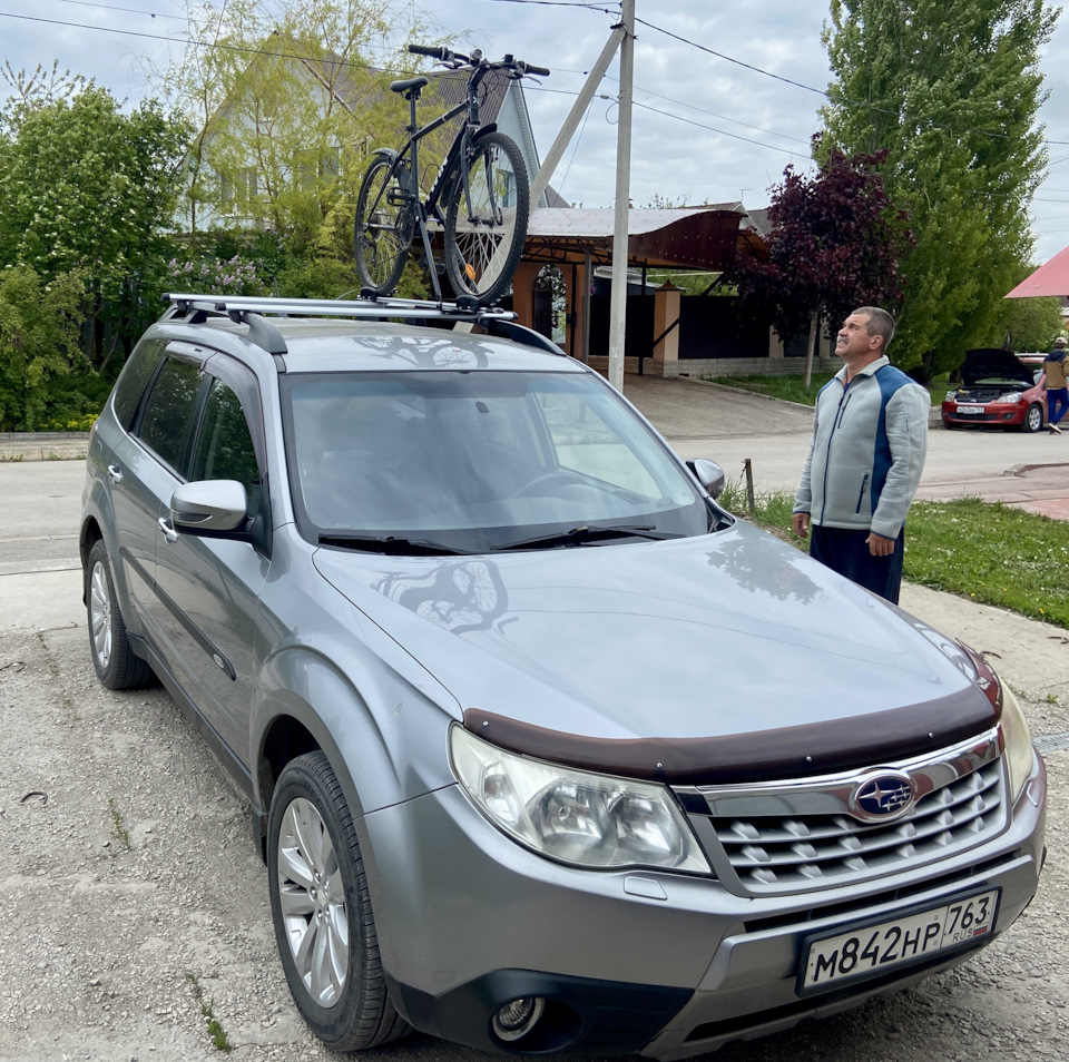 Установка багажника на крышу и велокрепление — Subaru Forester (SH), 2 л,  2011 года | аксессуары | DRIVE2