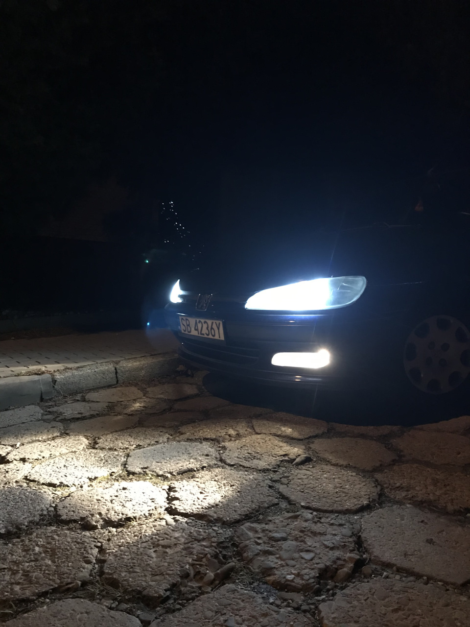 LED в ближний — Peugeot 406, 1,8 л, 1996 года | электроника | DRIVE2