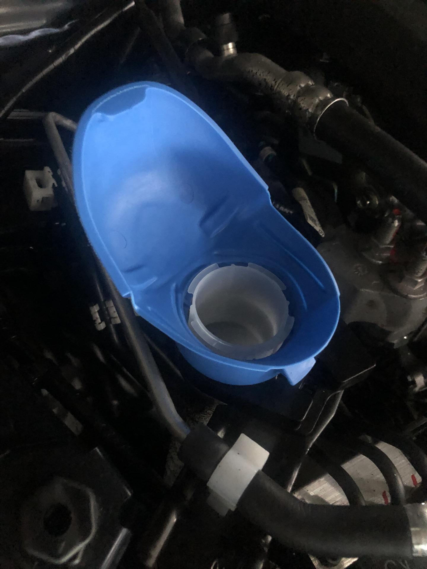 [1] Крышка бачка омывателя, фильтр бачка омывателя — Mazda 6 (3G) GJ, 2 ...