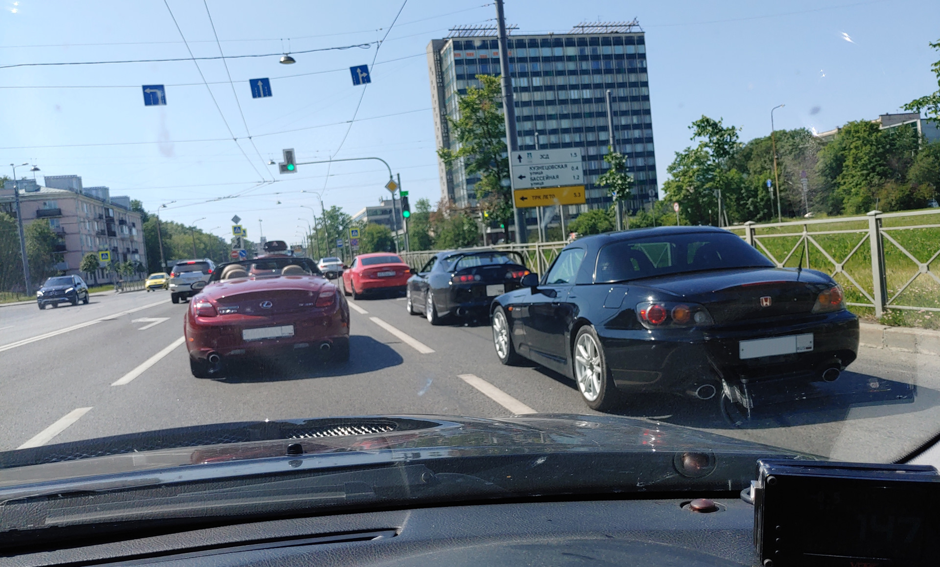 Тойота дергается на светофоре
