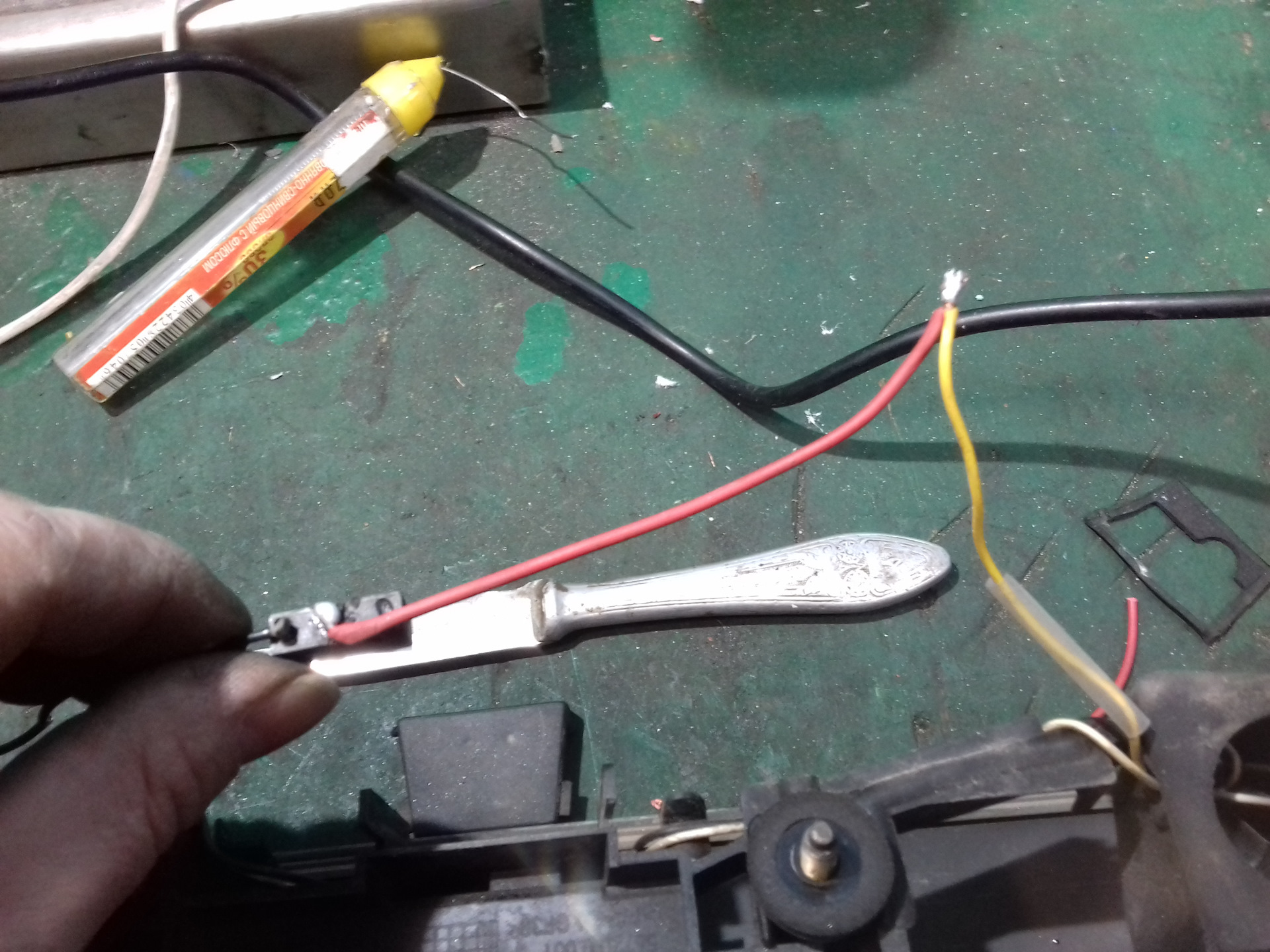 ремонт кнопки открывания багажника