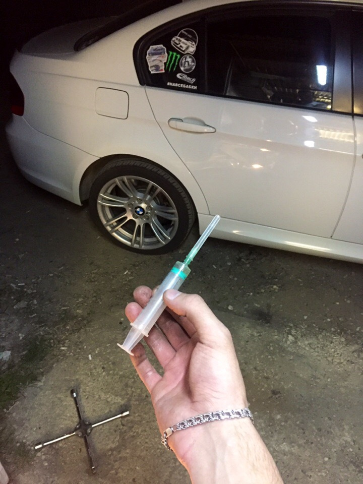 Скрип задних сайлентблоков, Сход-развал. — BMW 3 series (E90), 3,5 л ...