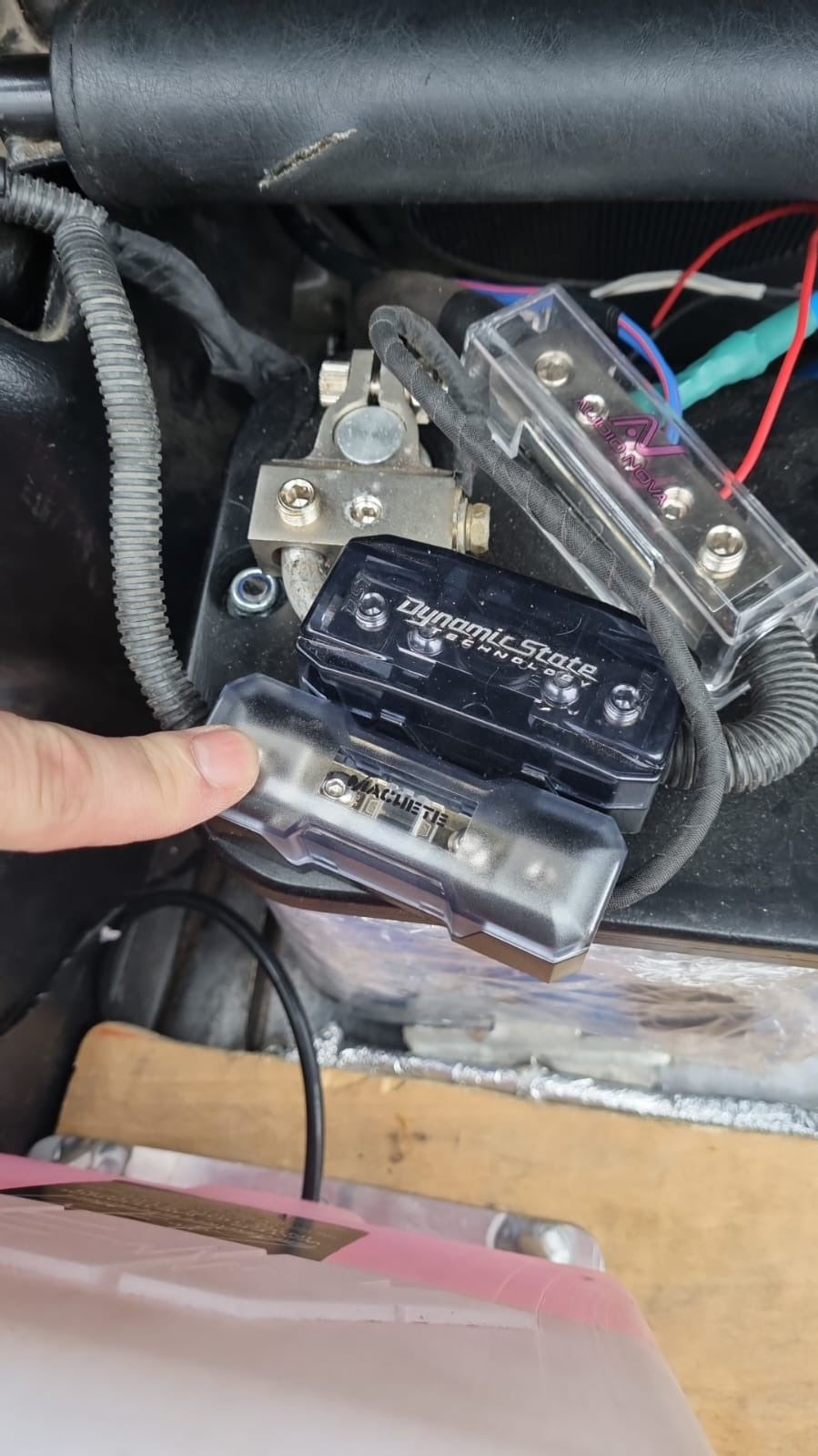 Замена предохранителя топливного насоса — Toyota Celica (200), 2 л ...