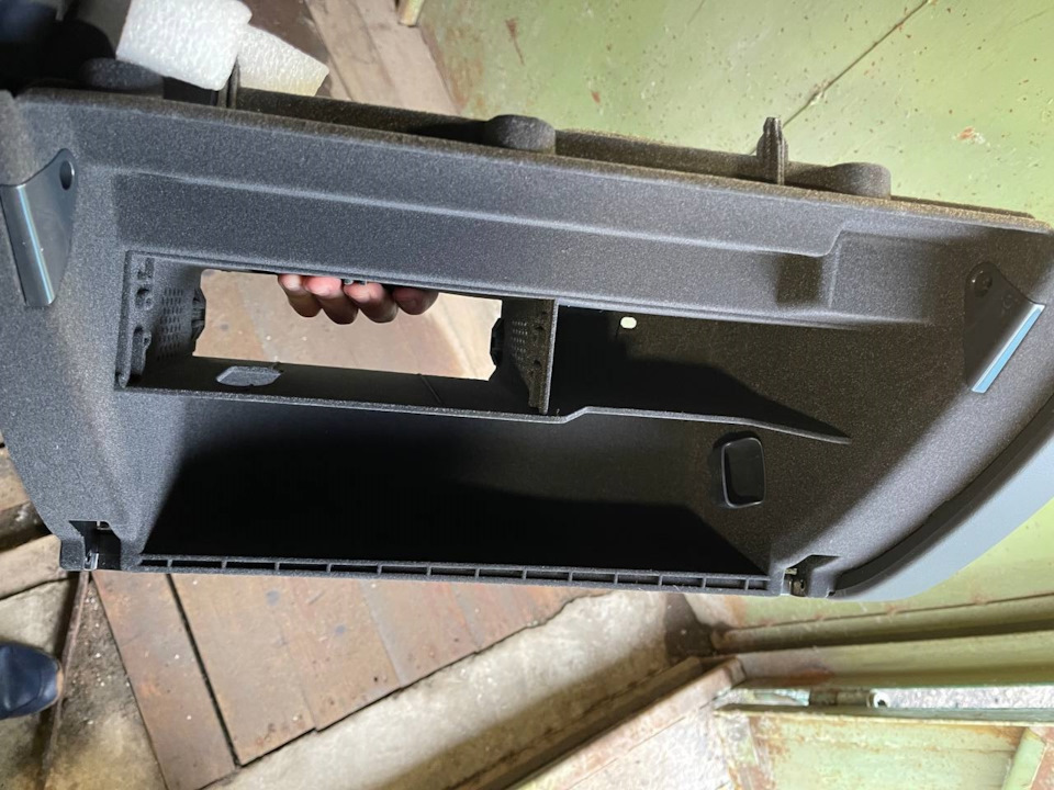 Бардачок, стоит как чугунный мост) — Audi A5 (1G)