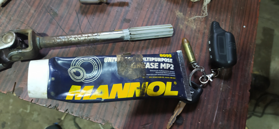 Смазка шлицевого соединения рулевой колонки — Mazda Atenza (1G), 2 л ...