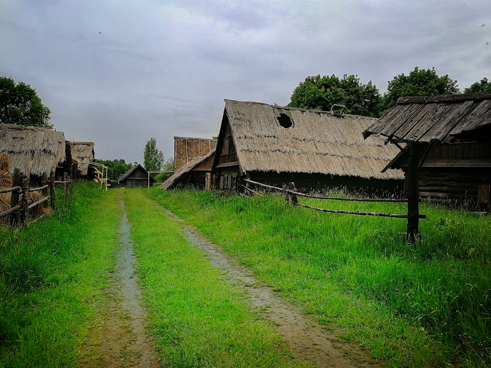 В какой деревне снимали. Гоголь деревня. Мельница Гоголь.