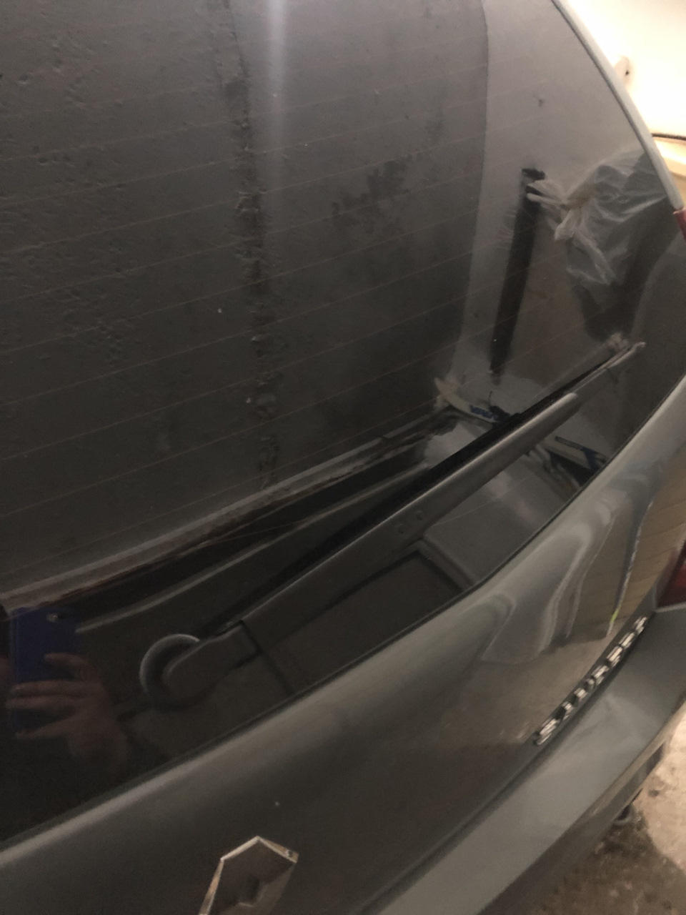 Поводок дворника заднего стекла от калины. — Renault Sandero 1G, 1,4 л ...