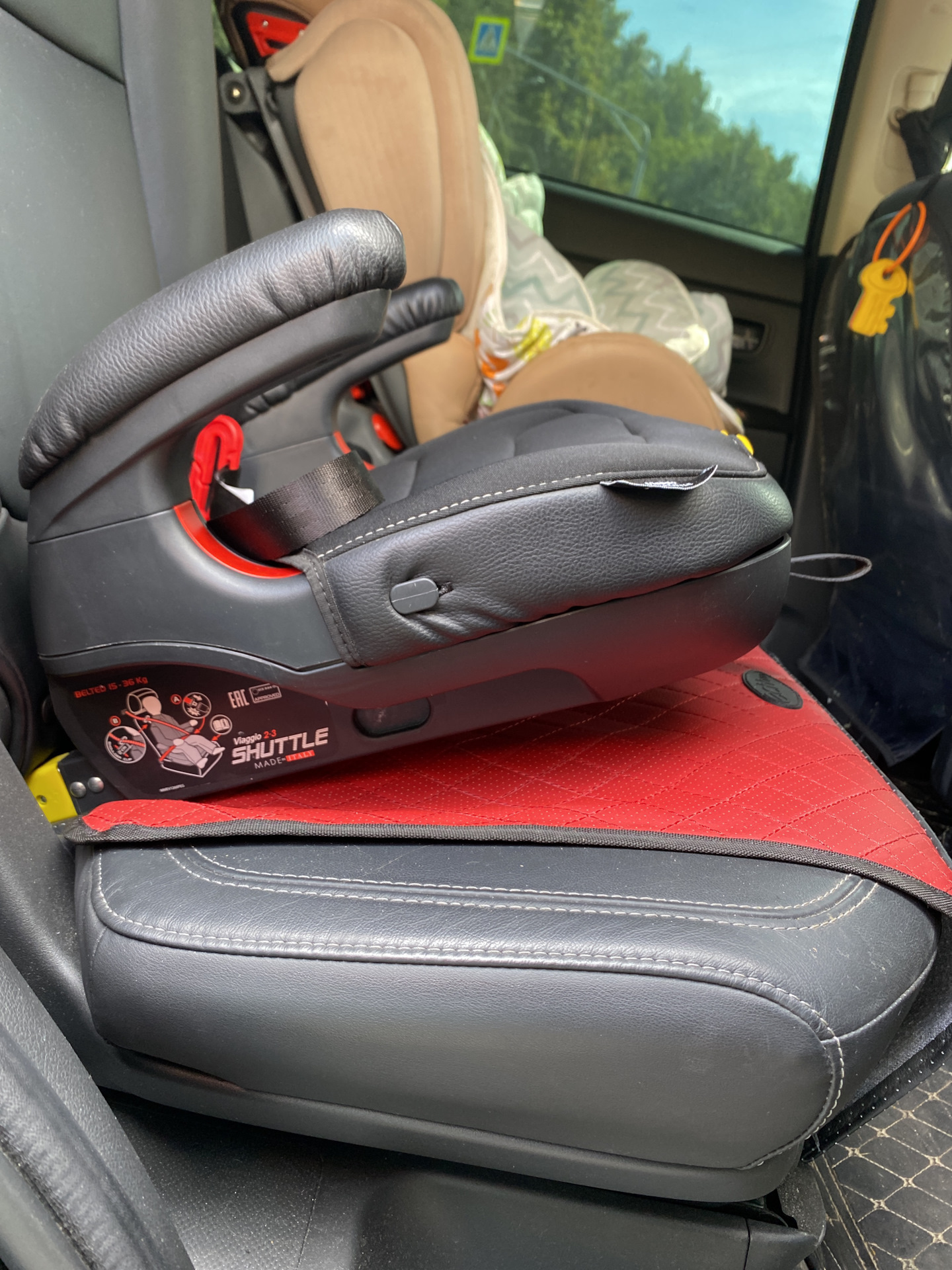 Установка бустера isofix. Нежданчик 😳😥🤯 — Mitsubishi Outlander (3G), 3  л, 2019 года | аксессуары | DRIVE2