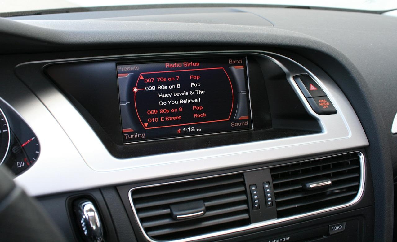 Русификация audi. MMI 2g Audi a4 b8. Audi a4 b8 блок MMI. MMI Audi q7. Audio Multimedia Audi a4 b8.