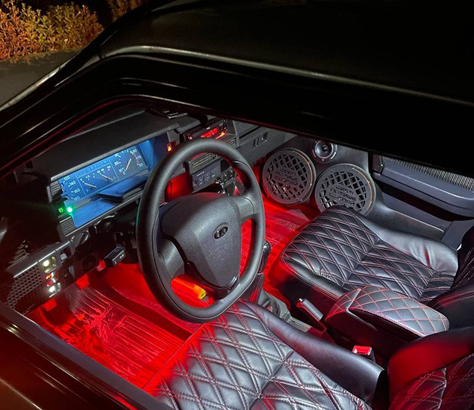 Руль Приора 2 + подлокотник ! — Lada 21099, 1,5 л, 2002 года ...