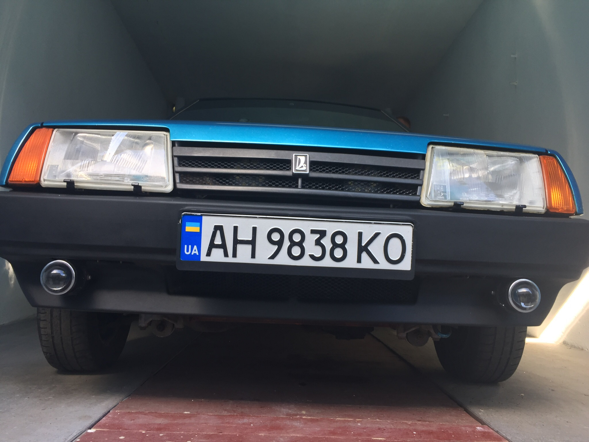 Противотуманки ваз. Туманки на ВАЗ 21099. ВАЗ 21099 туманки заводские. Туманки на ВАЗ 2109. ВАЗ 21099 круглые ПТФ.