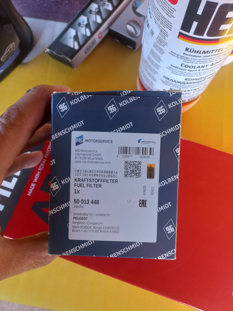 Топливный фильтр и воздушный фильтрон — Citroen C5 (1G). Запчасти на фото: 50013448, PU830X, E69KPD100, KX85D, 469039