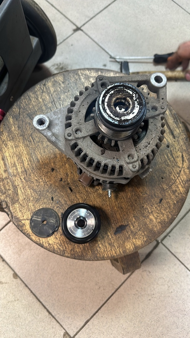 Свист ремня генератора при трогание и включеном кондее — Toyota Camry ...